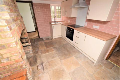 3 bedroom end of terrace house to rent, Wareham