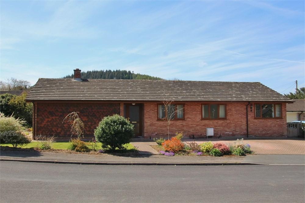 Pentaloe Close, Mordiford, Hereford, HR1 3 bed detached bungalow £269,950