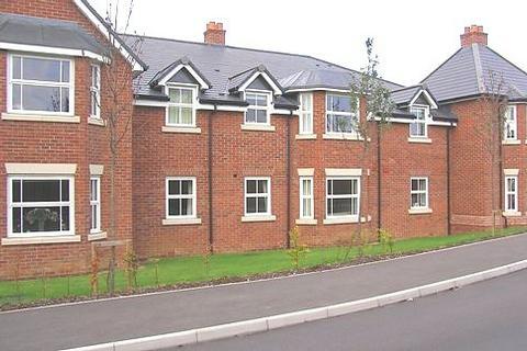 2 bedroom flat to rent, Salisbury City Centre