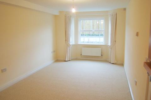 2 bedroom flat to rent, Salisbury City Centre