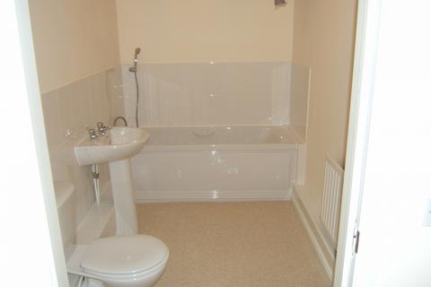 2 bedroom flat to rent, Salisbury City Centre