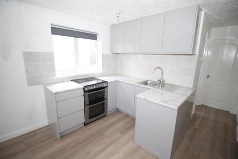 2 bedroom flat to rent, Wood Lane, Rothwell, Rothwell, West Yorkshire