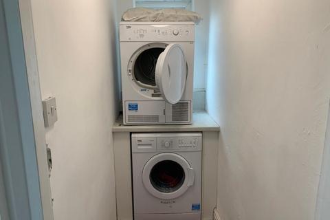 Studio to rent, 29-31 Queens Road, Barnsley