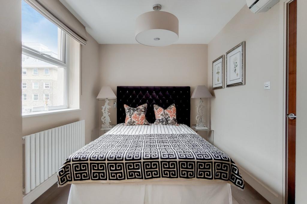 Apartment in London - More
