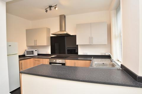 5 bedroom terraced house to rent, Belmont Road, Harrogate, HG2 0LR