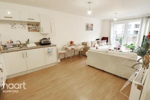 1 bedroom apartment to rent, Maxwell Road, ROMFORD