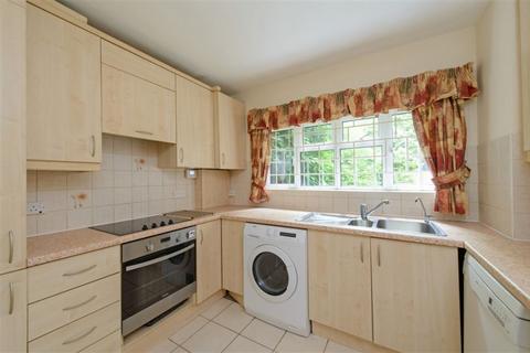2 bedroom flat to rent, Shepherds Hill, Highgate, N6