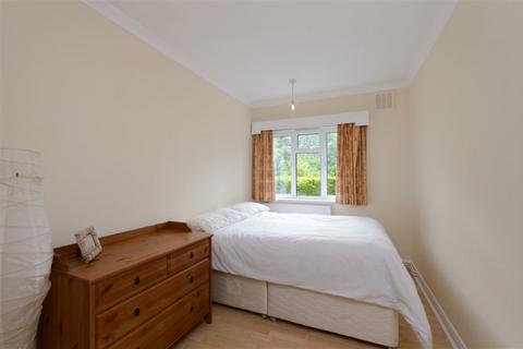 2 bedroom flat to rent, Shepherds Hill, Highgate, N6