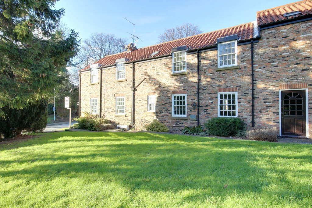 Willerby Hall Mews, 134 Main Street, Willerby 2 bed flat £144,950