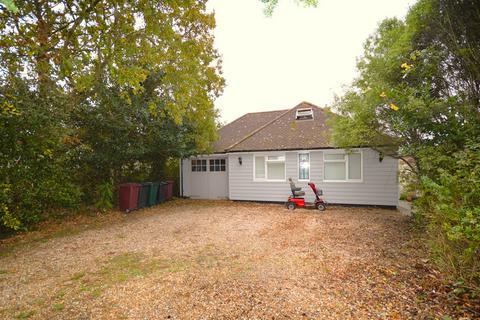 3 bedroom detached bungalow to rent, Church Road, East Wittering, PO20