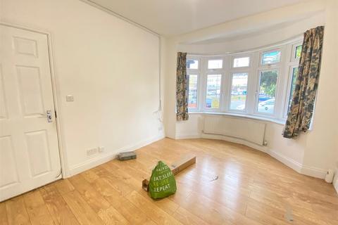 undefined, Uxbridge Road, HANWELL