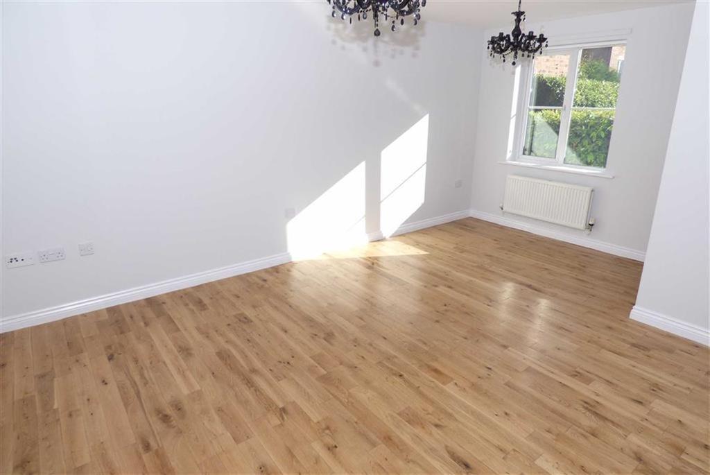 Cloverfield, Northumberland Park 2 bed flat £115,000
