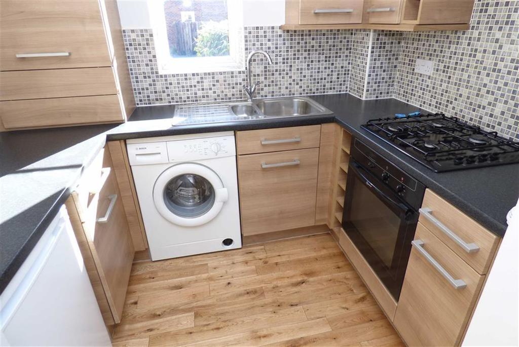 Cloverfield, Northumberland Park 2 bed flat £115,000