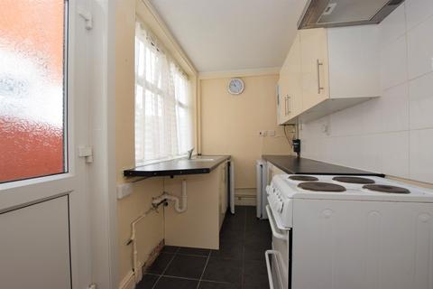 2 bedroom flat to rent, Trinity Lane, Hinckley