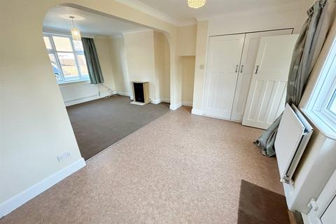 2 bedroom semi-detached house to rent, Wimborne