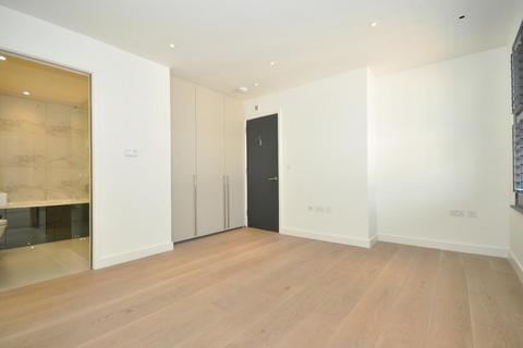2 bedroom penthouse to rent - St Martins Lane, Covent Garden, WC2N