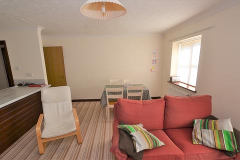 2 bedroom flat to rent - Travers Court, West Runton