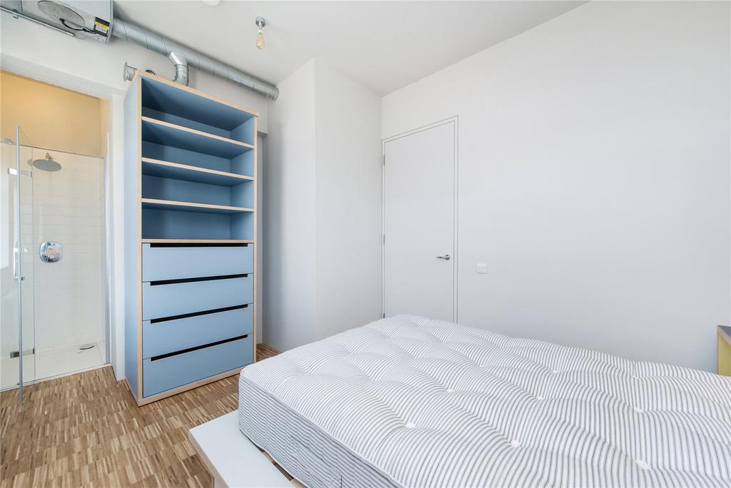 Apartment in London - View 5