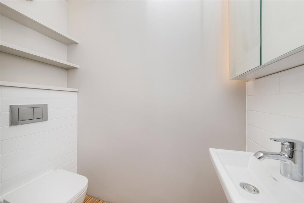 Apartment in London - More