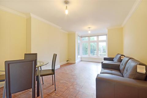 3 bedroom flat to rent, Minster Road, Kilburn, NW2