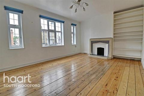 2 bedroom maisonette to rent, High Road, South Woodford, E18
