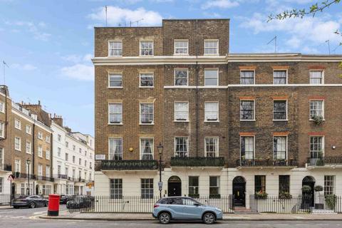 3 bedroom flat to rent, Connaught Square, Hyde Park, London