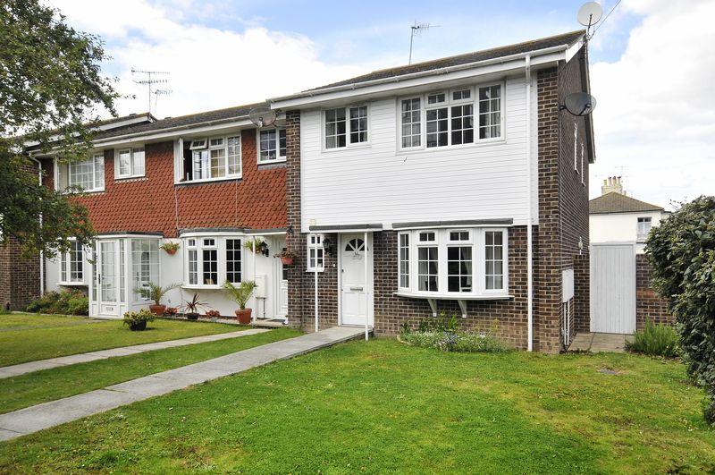 Victoria Park Gardens, Worthing 3 bed terraced house £280,000