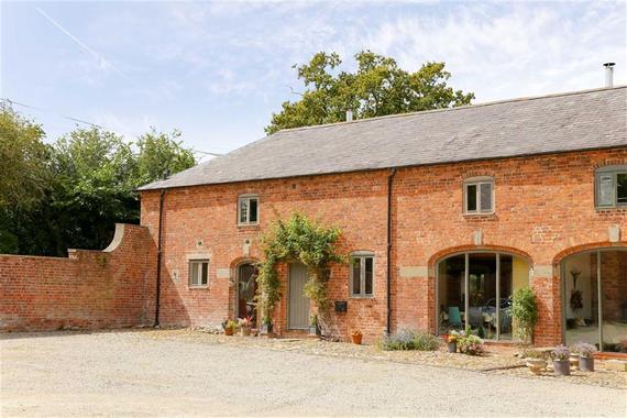 Dudleston Hall Barns Dudleston Sy12 3 Bed Barn Conversion 350 000