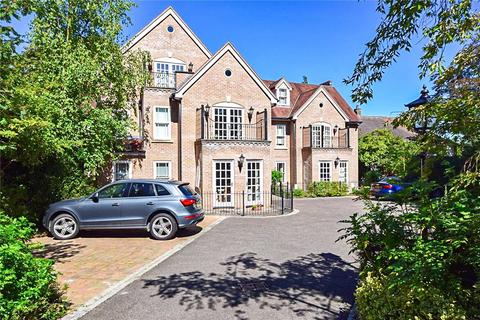 2 bedroom apartment to rent, The Grange, Glebe Road, Cambridge, CB1