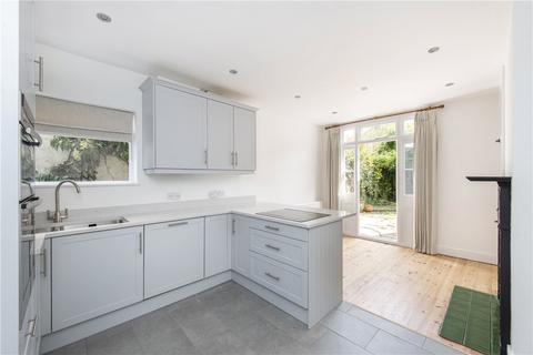 3 bedroom terraced house to rent, Fernside Road, London, SW12