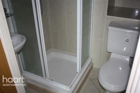2 bedroom apartment to rent, Wellington Street, Northampton