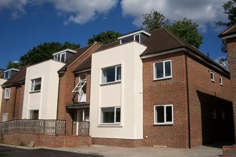 2 bedroom apartment to rent - PURLEY