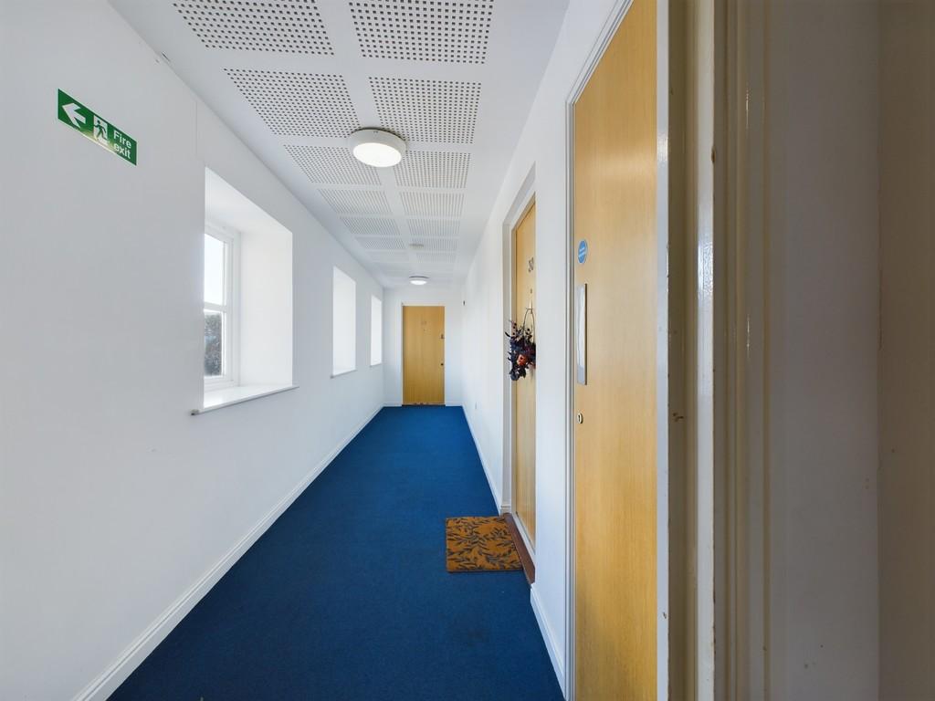 Block hallway
