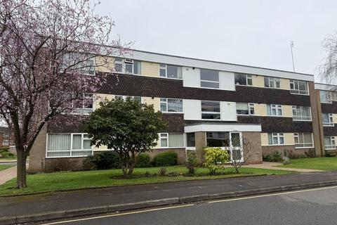 3 bedroom apartment to rent, Albany Gardens, Hampton Lane B91