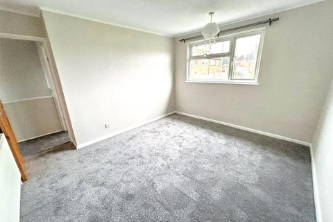 3 bedroom terraced house to rent, Blakeney Crescent, Melton Mowbray, Leicestershire
