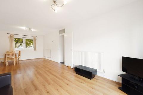 Rosebank Gardens, Bow E3