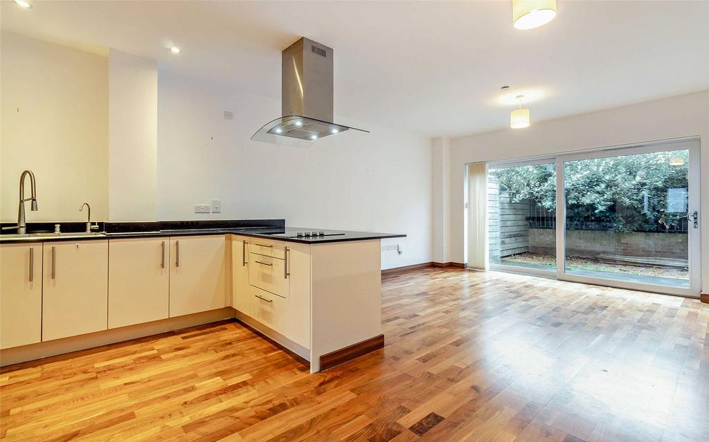Kitchen/Lounge Area
