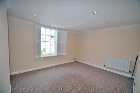 2 bedroom house to rent, Orchard Street, Chichester PO19