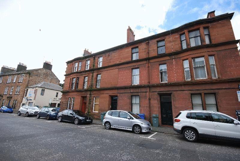 Fort Street, Ayr, Ayrshire, KA7 1DG 3 bed apartment £595 pcm (£137 pw)