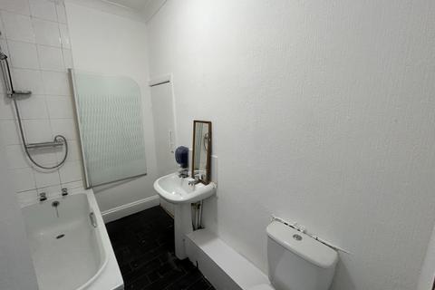 2 bedroom terraced house to rent, Soughers Lane, Ashton-in-Makerfield, Wigan, WN4 0JS