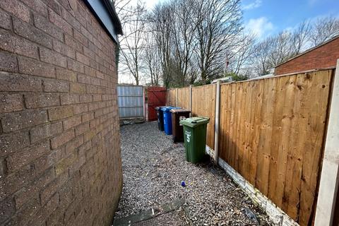 2 bedroom terraced house to rent, Soughers Lane, Ashton-in-Makerfield, Wigan, WN4 0JS