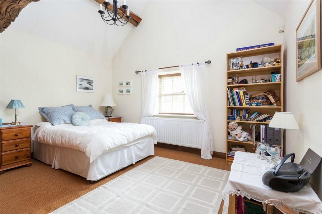 Moss Lane, Siddington, Macclesfield, Cheshire 5 bed barn conversion £