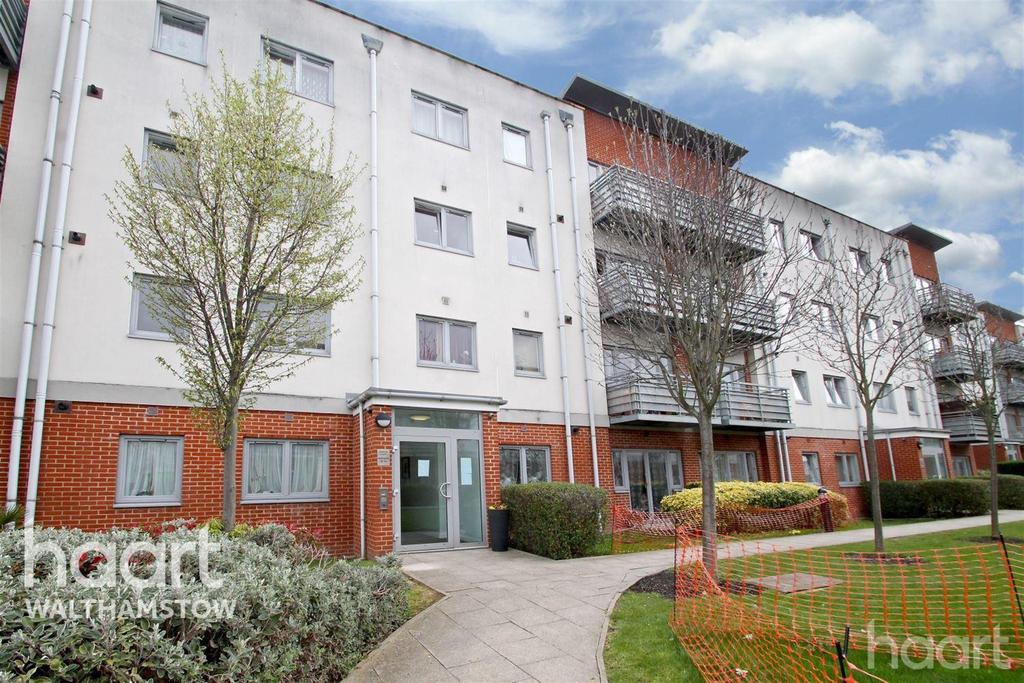 Cannock Court, Walthamstow 2 bed flat - £1,550 pcm (£358 pw)