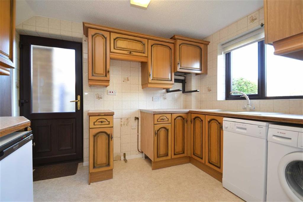 Adams Ridge, Sutton Lane, Shrewsbury 3 bed semidetached house £695