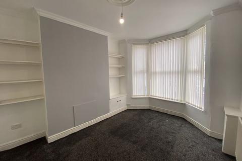 3 bedroom terraced house to rent, 3 bedroom terraced property on Woodcroft Road, L15