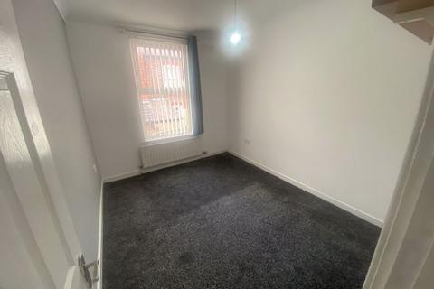3 bedroom terraced house to rent, 3 bedroom terraced property on Woodcroft Road, L15