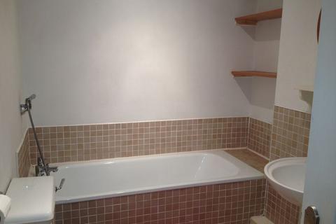 3 bedroom terraced house to rent, 3 bedroom terraced property on Woodcroft Road, L15