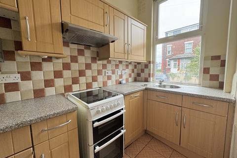 3 bedroom terraced house to rent, Rawson Terrace,  Leeds, LS11