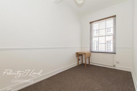 4 bedroom detached house to rent, Sekforde Street, EC1R