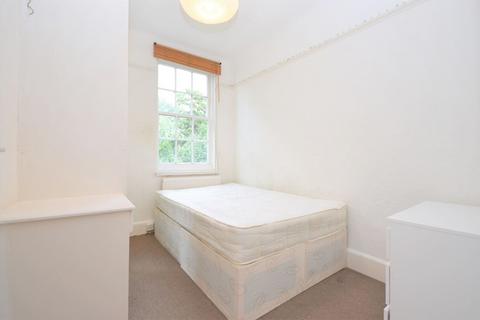 3 bedroom flat to rent - Bromyard Avenue, East Acton W3 7JD